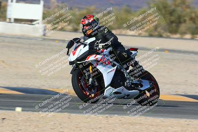 media/Jan-13-2024-SoCal Trackdays (Sat) [[9c032fe5aa]]/Turn 4 (135pm)/